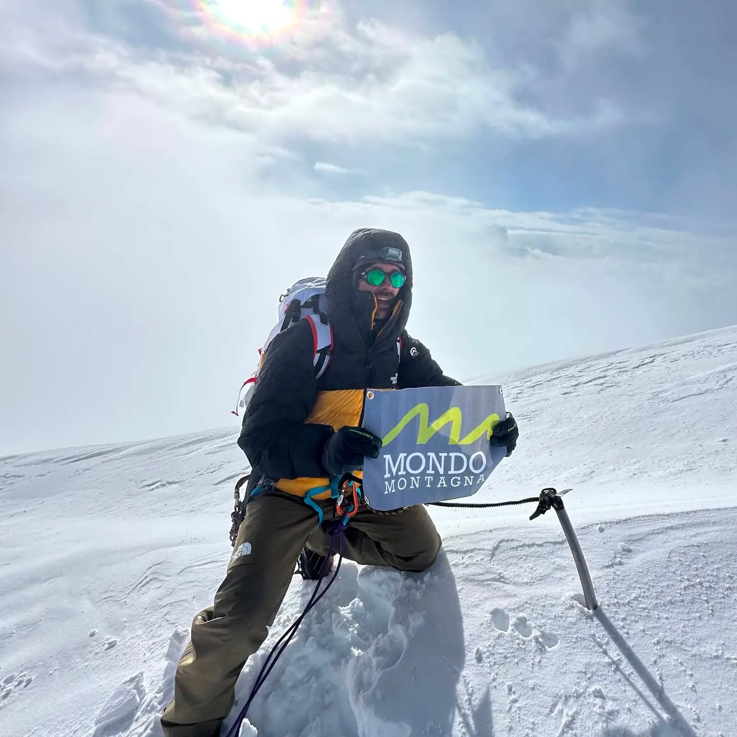 Complimenti a Bruno e a tutto il team! Complimenti a Bruno e a tutto il team!
Alle 8 di mattina del 17 Agosto hanno raggiunto la cima del Monte Nun (7135 m). Felici di averti sostenuto come partner tecnico, ti aspettiamo per un forte abbraccio e per ascoltare il racconto della spedizione. forzaragazzi!